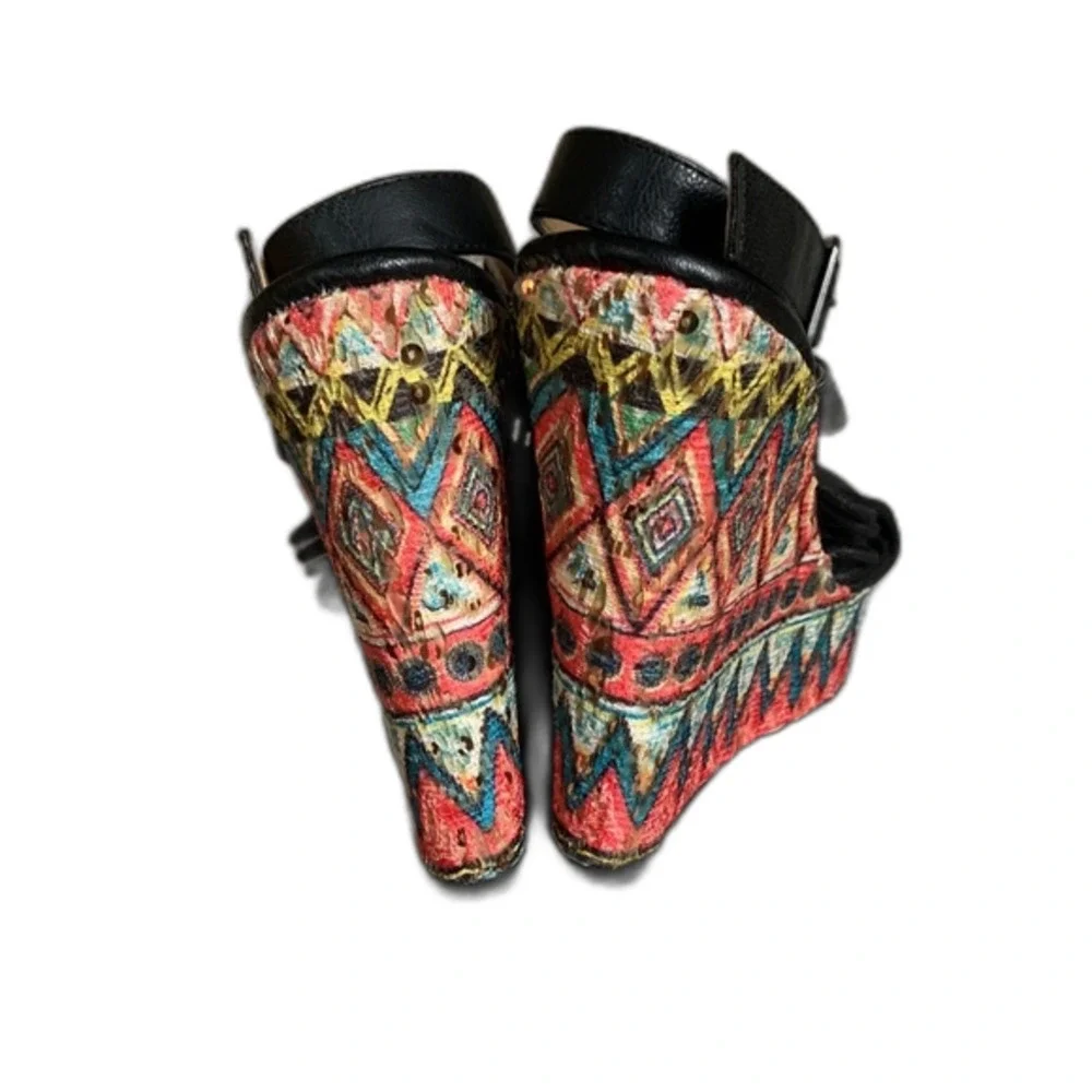 Dolce by Mojo Moxy Black Macrame Multicolor Wedge Heel Platform Sandals Size 10M